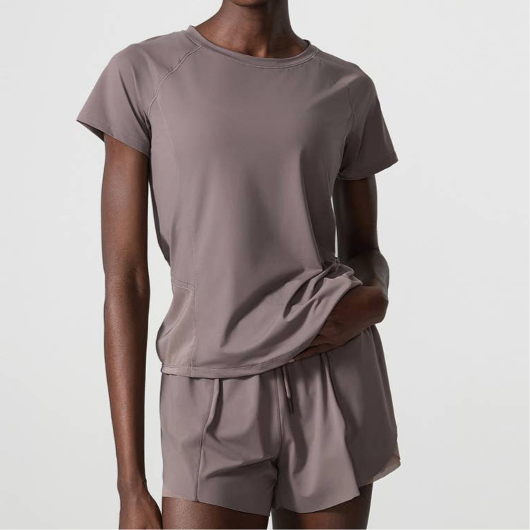 T-shirt Sport Respirant Femme — Confort Toute la Journée | MenoComfort